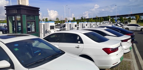 आमचा नवीन ऊर्जा वाहन निर्यात व्यवसाय सध्या सातत्याने प्रगती करत आहे